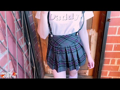 ❤️ 女學生深深地吸吮她的雞巴並亂搞而不是上課。 ️ 俄羅斯色情 在我們 ❤